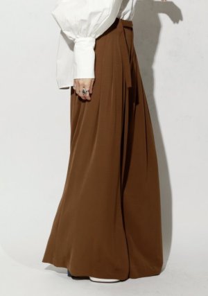 画像1: ●短期掲載●メーカー在庫限り●SALE●【1/14 LIVEアイテム】高身長さんおすすめ！ベルトデザインタックワイドパンツ