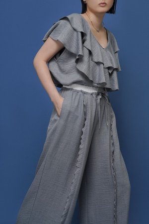 画像1: ●期間限定/ご予約10倍ポイント●【1/23 CYAN TOKYO】フリルラインレイヤーウエストワイド（予約/5-6）