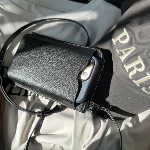 画像4: ●生産枠限り●ご予約5倍ポイント【2/2 LIVEアイテム】●本革スマホショルダーウォレット（予約/4-5）