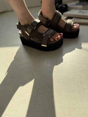 画像2: ●ご予約10倍ポイント対象●【2/14 LIVEアイテム】ベルクロストラッププラットフォームサンダル（予約/5－6月）