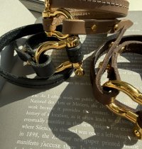 ●バレンタイン送料無料クーポン対象（クーポンは対象外アイテムには使用できません）●ご予約5倍ポイント対象●【2/14 LIVEアイテム】本革スリムブレスレット（予約/5-6月）