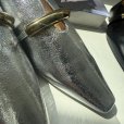 画像4: ●メーカー在庫限り●【3/5 動画ご紹介アイテム】●メタルモチーフ2WAYバブーシュパンプス（メーカー確認後確保） (4)
