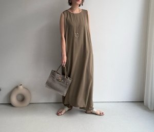 画像1: ●生産枠限り●【3/7 LIVEアイテム】●ファーストライン●大人シンプルノースリワンピ（メーカー確認後確保）（予約/3－4月）