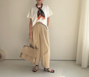 画像1: ●シルエットが可愛い【3/9LIVEアイテム】ボリュームタックパンツ