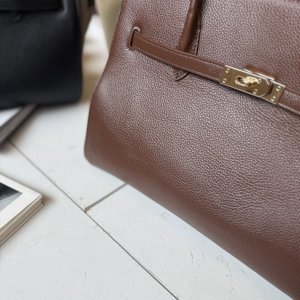 画像15: ●期間限定ご予約10倍ポイント●【期間限定受注】2WAYシルエット本革バッグ （予約/8月）