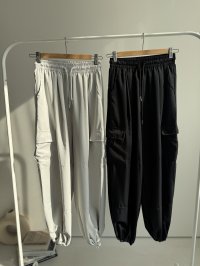 ●メーカー在庫限りで終売●【3/28 LIVEアイテム】裾絞りOK◎さらさらカーゴパンツ（メーカー確認後確保）