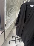 画像2: ●メーカー在庫限り●【3/31 LIVEアイテム】ストレッチジョーゼットノーカラージャケット（セットアップ可能） (2)