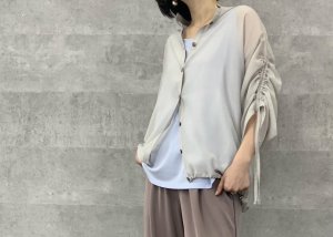 画像4: ●期間限定●ご予約5倍ポイント●【4/3LIVEアイテム】ギャザースリーブシアーブラウス（予約/5月）