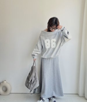 画像12: ●期間限定●生産枠に限りあり●【4/8LIVEアイテム】ナンバーロゴオフショルスエット（予約/5月）