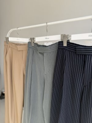 画像12: ●期間限定●ご予約10倍ポイント●【4/11LIVEアイテム】ピンストライプタックワイドパンツ（予約/8-9月）