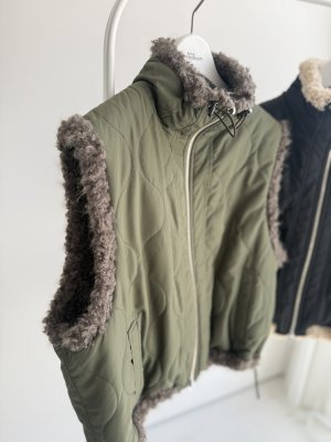 画像13: ●期間限定●ご予約10倍ポイント●【4/11LIVEアイテム】リバーシブルボアパデッドベスト（予約/9-10月）