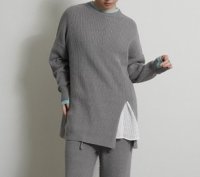 ●期間限定●ご予約10倍ポイント●【4/18LIVEアイテム】CYAN TOKYO ●アシメスリットレイヤーリブニット（予約/9-10月）