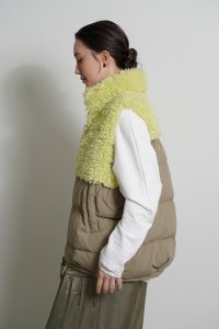 ●期間限定●ご予約10倍ポイント●【4/18LIVEアイテム】CYAN TOKYO ●シャギーボアコンビダウンベスト（予約/9-10月）