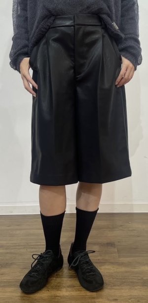 画像2: ●期間限定●ご予約10倍ポイント●【4/20LIVEアイテム】PRIORITY ●エコレザーハーフパンツ（予約/8-9月）