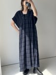 画像4: ●期間限定●ご予約5倍ポイント●【5/13 LIVEアイテム】シャーリングチェックワンピ（予約/8月-9月） (4)