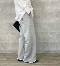 ●期間限定●ご予約5倍ポイント● 【6/1 LIVEアイテム】刺繍ロゴポイントスエットワイドパンツ（予約/9月）