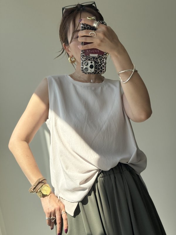 画像1: ●限定SALE●素材感と形が大人シンプルでステキ!!●【LIVEご紹介アイテム】●シンプル大人タンク (1)