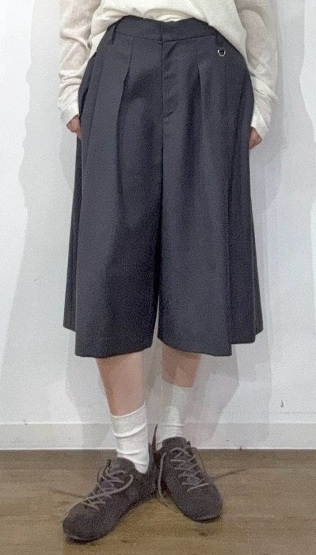 画像7:  期間限定   ご予約ポイント10倍   【10/19 LIVE / PRIORITY】バミューダパンツ（予約/2） (7)