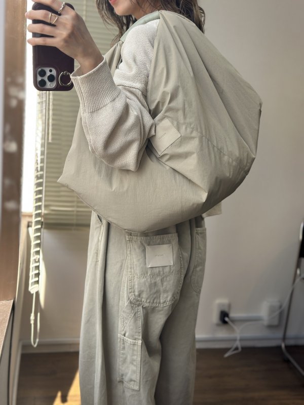 画像1:  期間限定   ご予約ポイント5倍   【10/19 LIVE / PRIORITY】弱撥水中綿BAG（予約/1-2） (1)