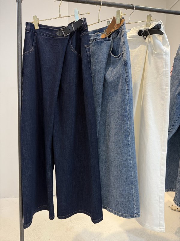 画像2:  推しアイテム   ご予約ポイント5倍   【10/21 LIVE / Margaux Viintage】バックルデニムパンツ（予約/1-2） (2)