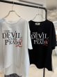 画像1:  プラダを着た悪魔シリーズ   ご予約ポイント10倍   【10/21 LIVE / Margaux Viintage】THE DEVIL WEARS PRADA2 TEE/LOGOTYPE（予約/3-4） (1)