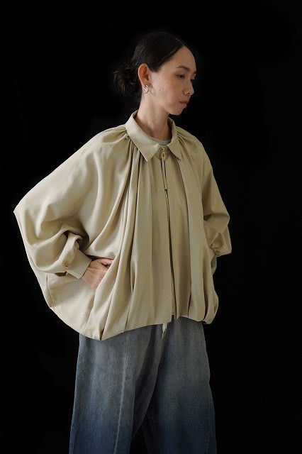 ●CYAN TOKYO●期間限定●ご予約5倍ポイント対象●【10/17 LIVEご紹介アイテム】ラウンドギャザードルマンブルゾン（予約/2-3）