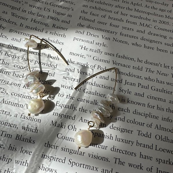 画像1: baroque pearl hook pierce (1)