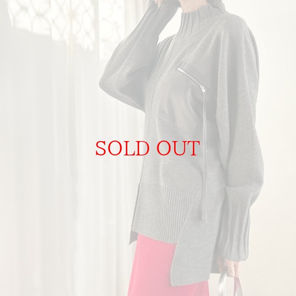 チャコールグレー