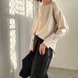 画像2: 大人の女性のマストトップス【liveご紹介アイテム】basic cuffs tops (2)