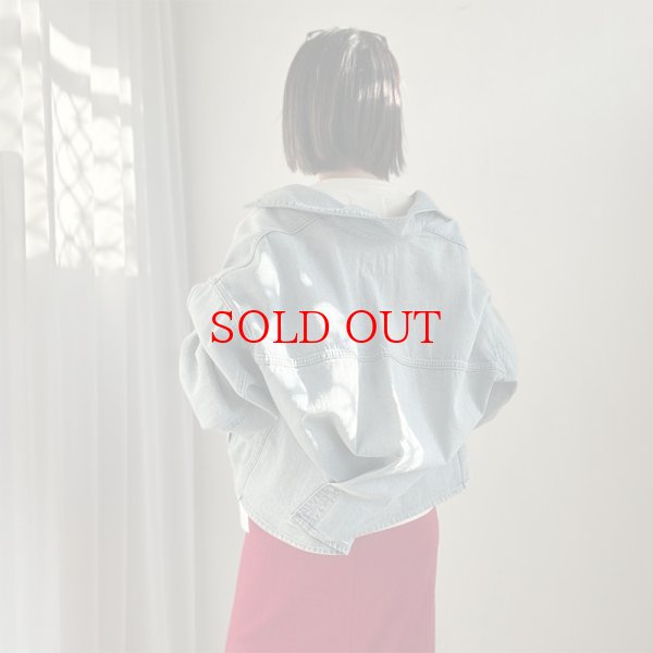 画像1: ●激推しデニムジャケット●【liveご紹介アイテム】back twist denim jacket (1)