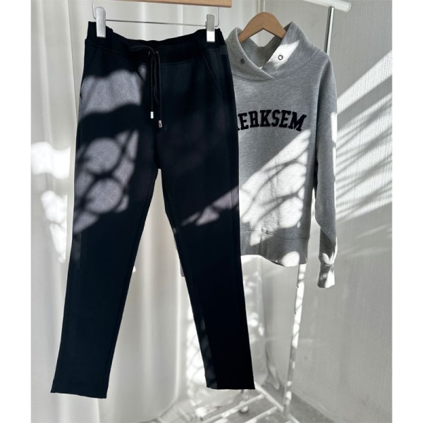 画像1: ●極暖スキニー!!●裏ダウンなのに細見え!?【12/13 LIVEアイテム】●革命●裏ダウンパンツ (1)