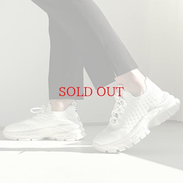 画像2: ◆在庫限りで終了●めちゃくちゃ軽くて履き心地◎外反母趾の方にもオススメ●【liveご紹介アイテム】モノトーンニットスニーカー (2)