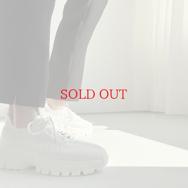 画像5: ◆在庫限りで終了●めちゃくちゃ軽くて履き心地◎外反母趾の方にもオススメ●【liveご紹介アイテム】モノトーンニットスニーカー (5)