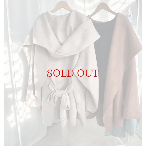 画像1: ●メーカー在庫限り●半額!!SALE●30日まで●【11/28 LIVEアイテム】最高に可愛い!!Bigショール＆フードW使いコート（エクリュ） (1)