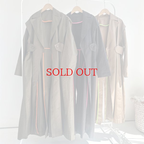 ◇最後のフリー販売○【LIVEご紹介アイテム】○ネオンライントレンチ - La-mer