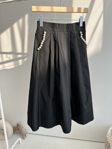 画像1: 【SALE LIVE ご紹介アイテム】パールポケットタフタスカート（低身長さんにおすすめ） (1)