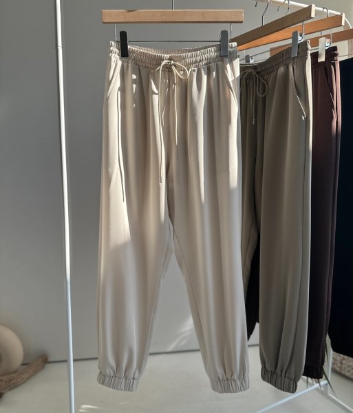 画像11: ●大人っぽとろみ素材と美シルエット●【3/24 LIVEご紹介アイテム】とろみジョガーパンツ (11)