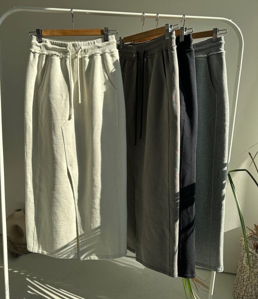 画像11: 【2/22 LIVEご紹介アイテム】美ライン!!大人のスエットスカート●スエットライクナロースカート (11)