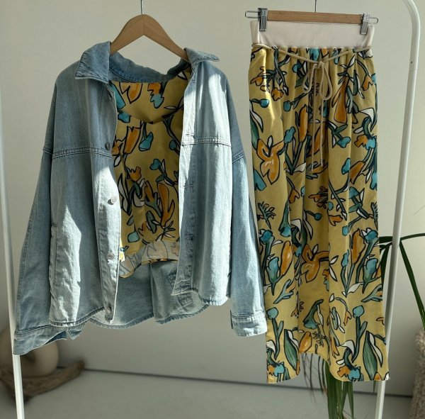 画像5: ●【2/11 LIVEご紹介アイテム】●前後2wayで着られる◎全色素敵!!なヴィンテージライクフラワービスチェトップス (5)