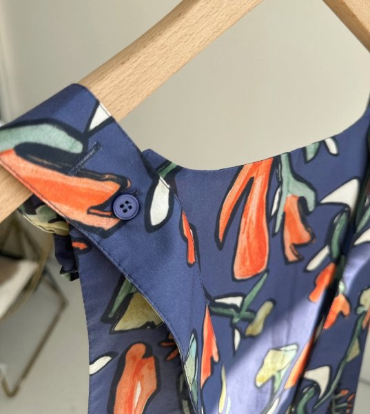 画像9: ●【2/11 LIVEご紹介アイテム】●前後2wayで着られる◎全色素敵!!なヴィンテージライクフラワービスチェトップス (9)