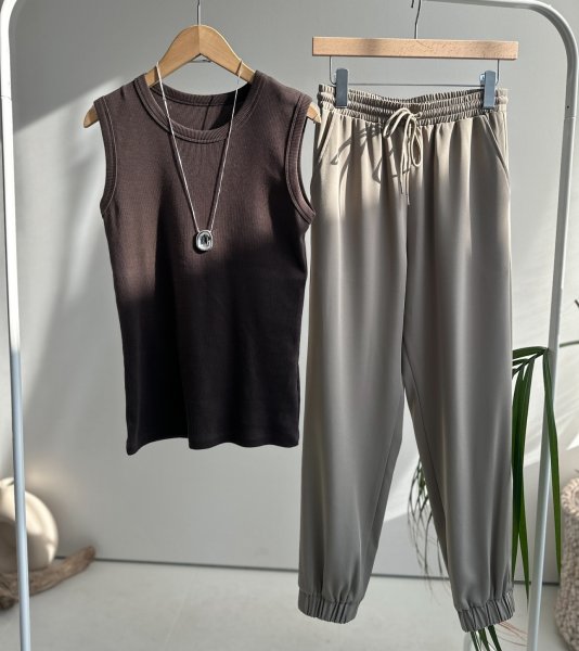 画像16: ●大人っぽとろみ素材と美シルエット●【3/24 LIVEご紹介アイテム】とろみジョガーパンツ (16)