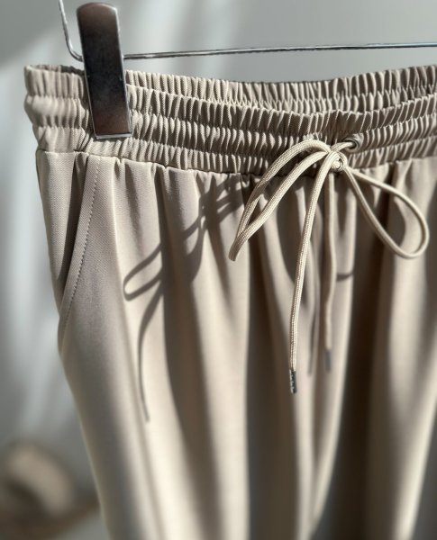 画像3: ●大人っぽとろみ素材と美シルエット●【3/24 LIVEご紹介アイテム】とろみジョガーパンツ (3)