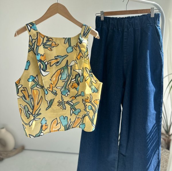 画像7: ●【2/11 LIVEご紹介アイテム】●前後2wayで着られる◎全色素敵!!なヴィンテージライクフラワービスチェトップス (7)