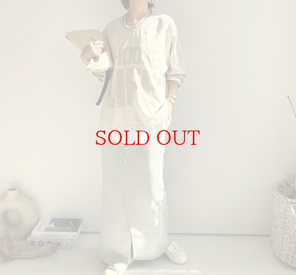 画像14: ●20日で締切●BIGロゴが可愛い【LIVEご紹介アイテム】●BIGロゴVネックトップス (14)