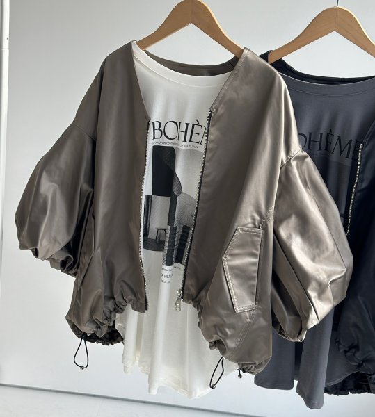 画像2: ●SALE●デザインスリーブがオシャレ【LIVEご紹介アイテム】●レザーライクデザインジャケット (2)