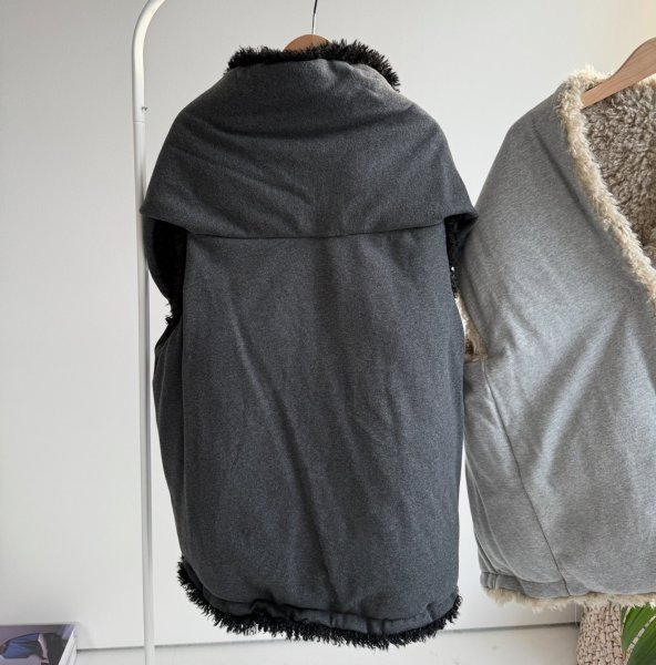 画像6: ●リバーシブル●【LIVEご紹介アイテム】●ボア×スエットリバーシブルショールベスト (6)