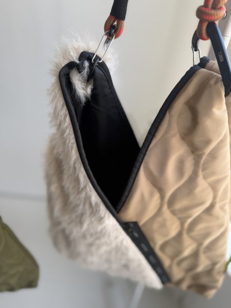 画像3: ●ファードッキングトライアングルバッグ【LIVEアイテム】 (3)