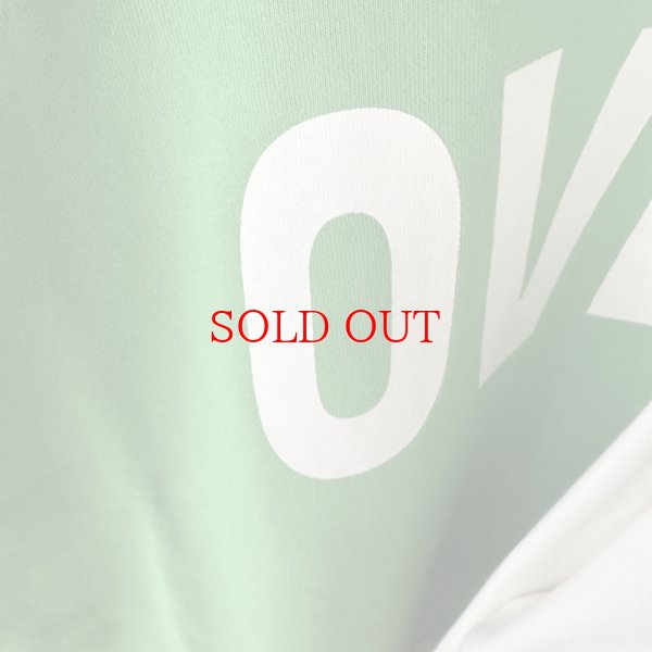 画像4: ●【1/9 LIVEご紹介アイテム】●OVERロゴスエット (4)