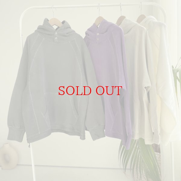 画像2: 【1/15 LIVEご紹介アイテム】スタンドネックマシュマロフーディ (2)