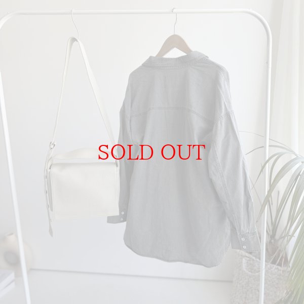 画像2: 【1/28 LIVEご紹介アイテム】●グレーウォッシュデニムシャツ (2)